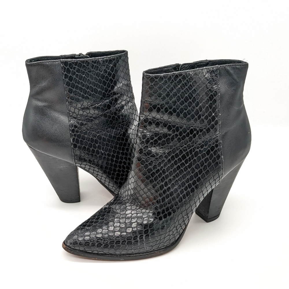 Cole Haan Grand.os Snakeskin Leather Boots Black Women's Size 6.